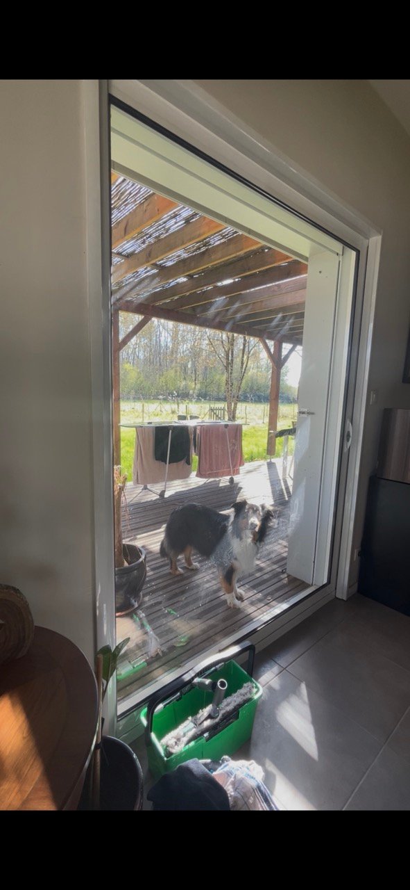 Baie vitrée avant nettoyage